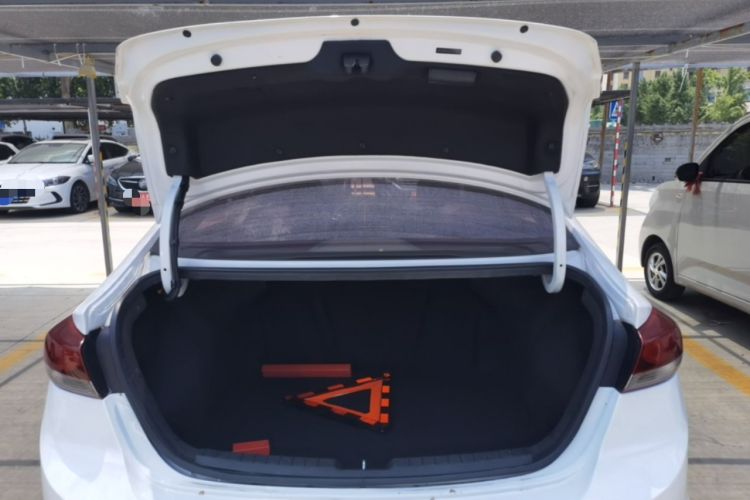 Used Hyundai Elantra (6th Generation / Lingdong) 2018 1.4T Dual-Clutch Xuan Dong · Dynamic Edition Trunk