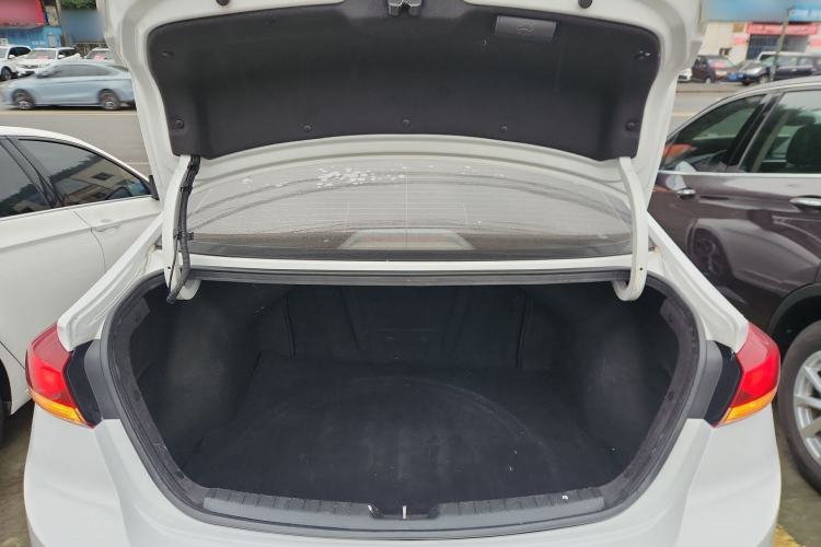 Used Hyundai Elantra (6th Generation / Lingdong) 2018 1.4T Dual-Clutch Xuan Dong · Dynamic Edition Trunk