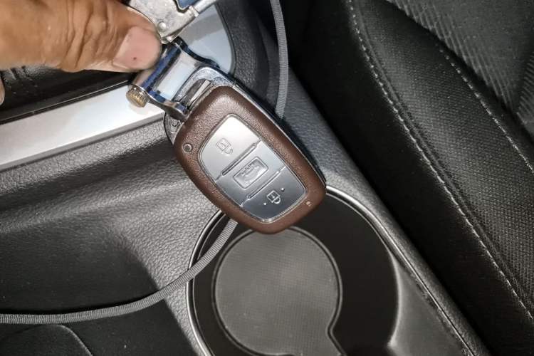Used Hyundai Elantra (6th Generation / Lingdong) 2018 1.6L Automatic 15th Anniversary Special Edition Vehicle Key