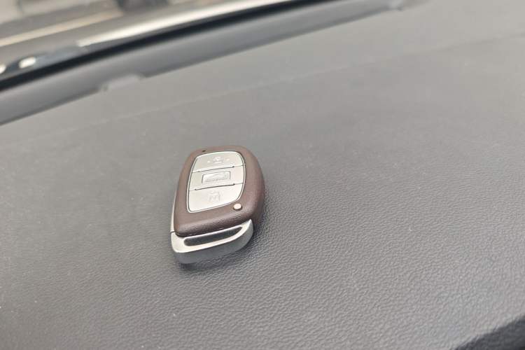Used Hyundai Elantra (6th Generation / Lingdong) 2018 1.4T Dual-Clutch Xuan Dong · Dynamic Edition Vehicle Key