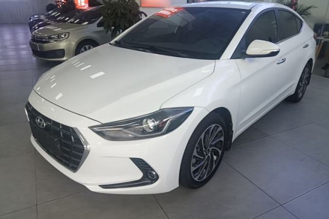 Hyundai Elantra (6th Generation / Lingdong) 2018 1.4T Dual-Clutch Xuan Dong · Dynamic Edition usado