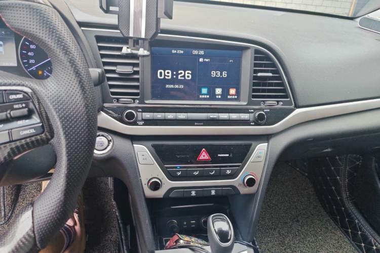 Used Hyundai Elantra (6th Generation / Lingdong) 2018 1.6L Automatic 15th Anniversary Special Edition Audio And AC Panel