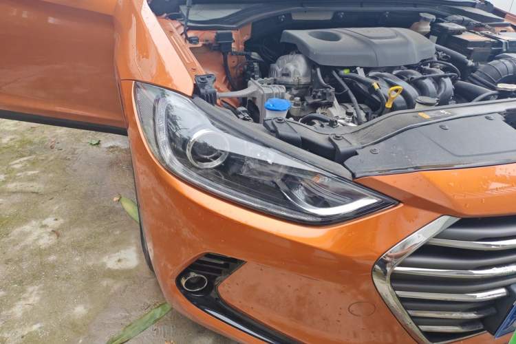 Used Hyundai Elantra (6th Generation / Lingdong) 2018 1.6L Automatic 15th Anniversary Special Edition Right Front Headlight