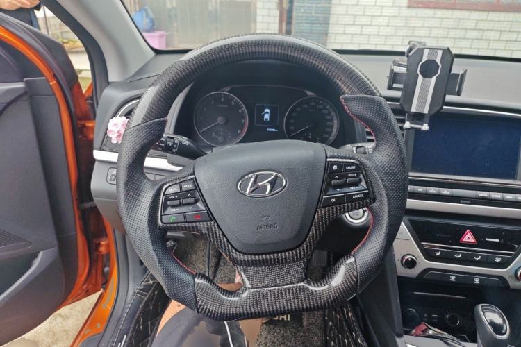 Used Hyundai Elantra (6th Generation / Lingdong) 2018 1.6L Automatic 15th Anniversary Special Edition Steering Wheel