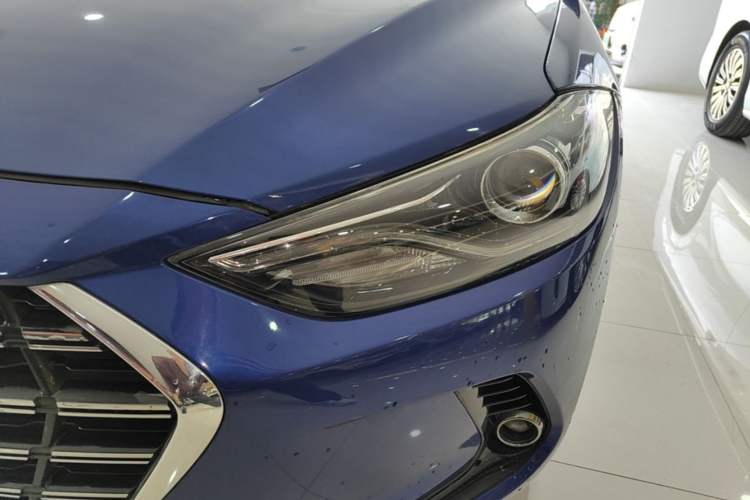 Used Hyundai Elantra (6th Generation / Lingdong) 2019 1.5L CVT ZhiXuan – Elite Version Left Front Headlight