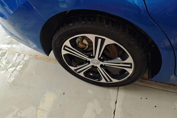 Used Hyundai Elantra (6th Generation / Lingdong) 2019 1.4T Dual-Clutch Xuan Dong · Dynamic Model Right Rear Wheel Hub