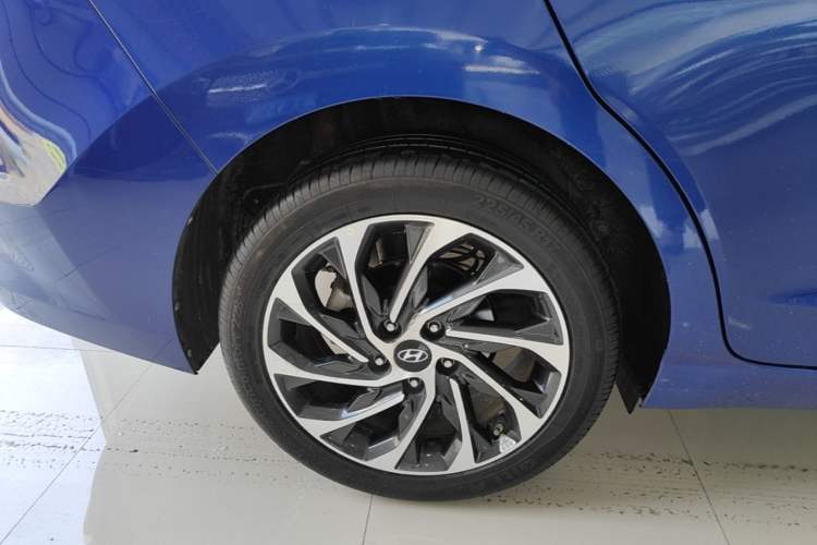 Used Hyundai Elantra (6th Generation / Lingdong) 2019 1.5L CVT ZhiXuan – Elite Version Right Rear Wheel Hub