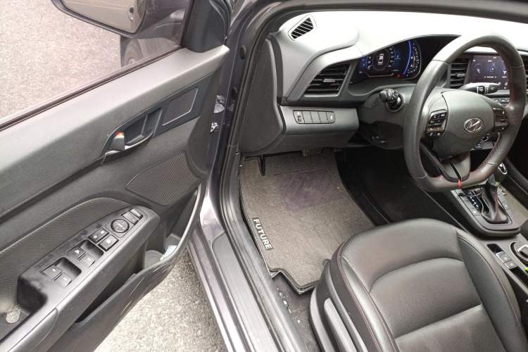 Used Hyundai Elantra (6th Generation / Lingdong) 2019 1.4T Dual-Clutch Xuan Dong · Dynamic Model Driver Seat