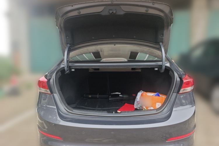 Used Hyundai Elantra (6th Generation / Lingdong) 2019 1.4T Dual-Clutch Xuan Dong · Dynamic Model Trunk
