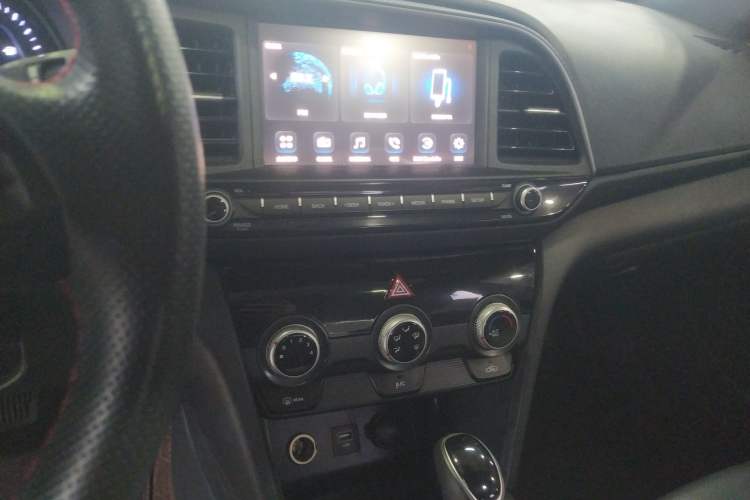 Used Hyundai Elantra (6th Generation / Lingdong) 2019 1.4T Dual-Clutch Xuan Dong · Dynamic Model Audio And AC Panel