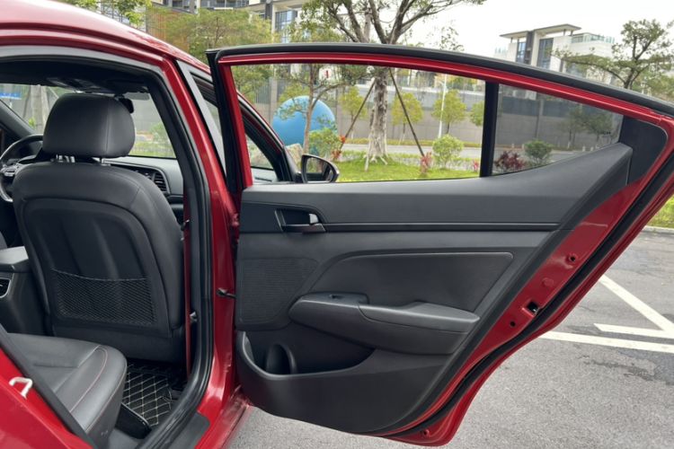 Used Hyundai Elantra (6th Generation / Lingdong) 2019 1.4T Dual-Clutch Xuan Dong · Dynamic Model Interior 3