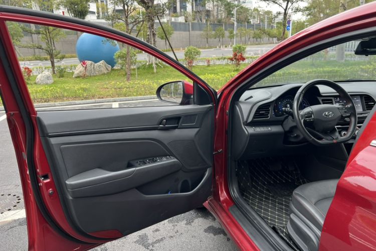 Used Hyundai Elantra (6th Generation / Lingdong) 2019 1.4T Dual-Clutch Xuan Dong · Dynamic Model Interior 5