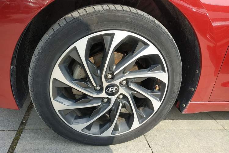 Used Hyundai Elantra (6th Generation / Lingdong) 2019 1.4T Dual-Clutch Xuan Dong · Dynamic Model Left Front Wheel Hub