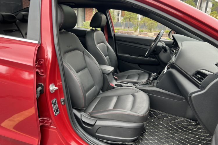 Used Hyundai Elantra (6th Generation / Lingdong) 2019 1.4T Dual-Clutch Xuan Dong · Dynamic Model Right Front Seat