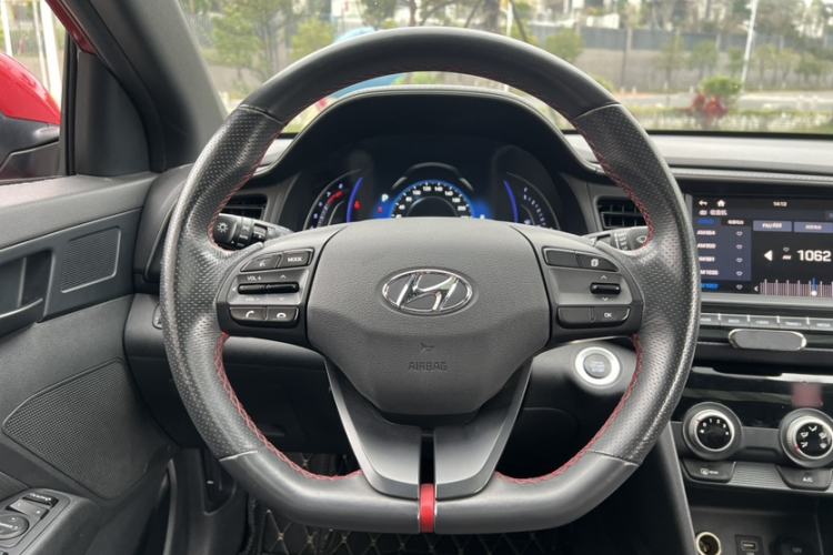 Used Hyundai Elantra (6th Generation / Lingdong) 2019 1.4T Dual-Clutch Xuan Dong · Dynamic Model Steering Wheel