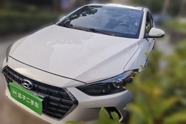 Hyundai Elantra (6th Generation / Lingdong) 2019 1.4T Dual-Clutch Xuan Dong · Dynamic Model usado