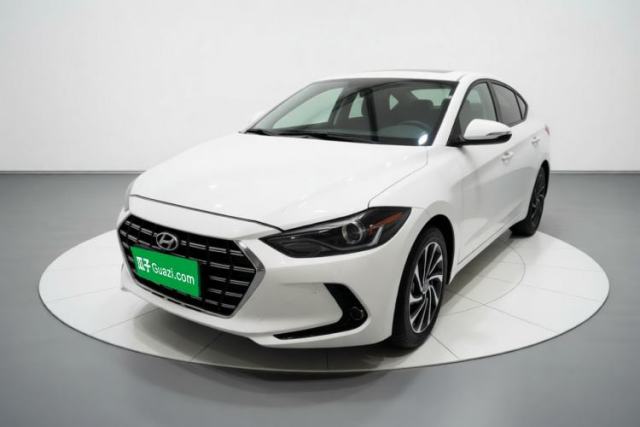 Hyundai Elantra (6th Generation / Lingdong) 2019 1.4T Dual-Clutch Xuan Dong · Dynamic Model usado