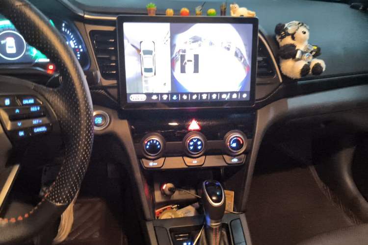Used Hyundai Elantra (6th Generation / Lingdong) 2019 1.4T Dual-Clutch Xuan Dong · Dynamic Model Audio And AC Panel