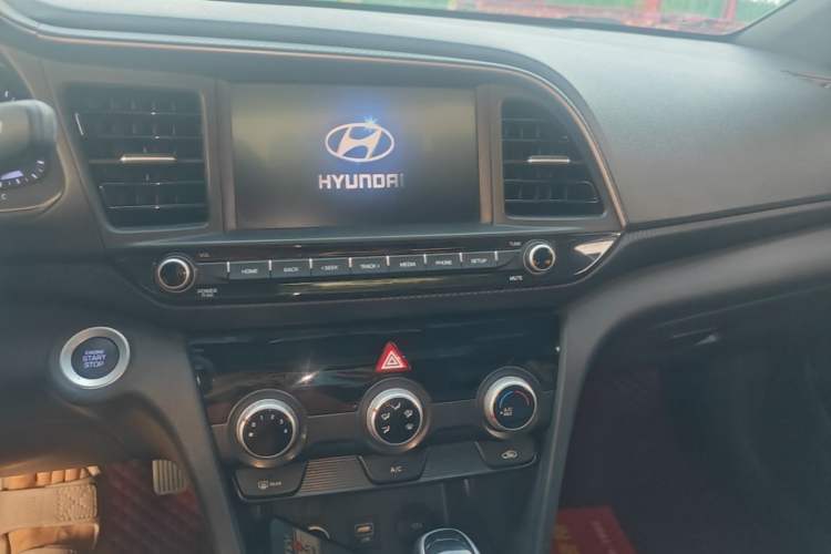 Used Hyundai Elantra (6th Generation / Lingdong) 2019 1.4T Dual-Clutch Xuan Dong · Dynamic Model Audio And AC Panel