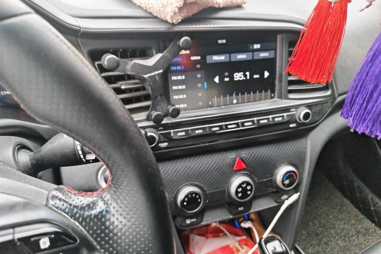 Used Hyundai Elantra (6th Generation / Lingdong) 2019 1.4T Dual-Clutch Xuan Dong · Dynamic Model Audio And AC Panel
