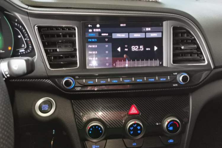 Used Hyundai Elantra (6th Generation / Lingdong) 2019 1.4T Dual-Clutch Xuan Dong · Dynamic Model Audio And AC Panel