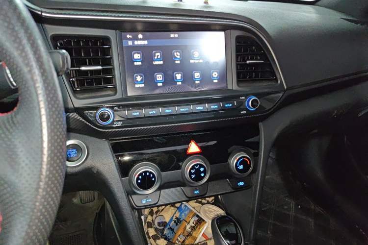 Used Hyundai Elantra (6th Generation / Lingdong) 2019 1.4T Dual-Clutch Xuan Dong · Dynamic Model Audio And AC Panel