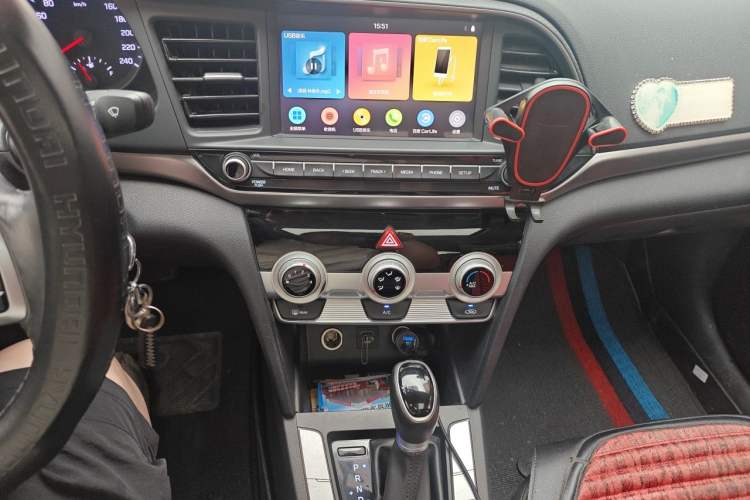 Used Hyundai Elantra (6th Generation / Lingdong) 2019 1.5L CVT ZhiXuan – Elite Version Audio And AC Panel