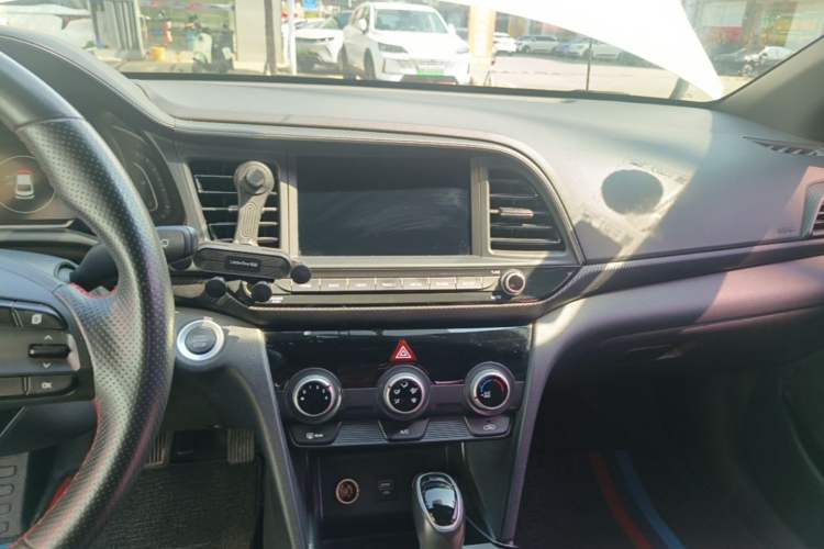 Used Hyundai Elantra (6th Generation / Lingdong) 2019 1.4T Dual-Clutch Xuan Dong · Dynamic Model Audio And AC Panel