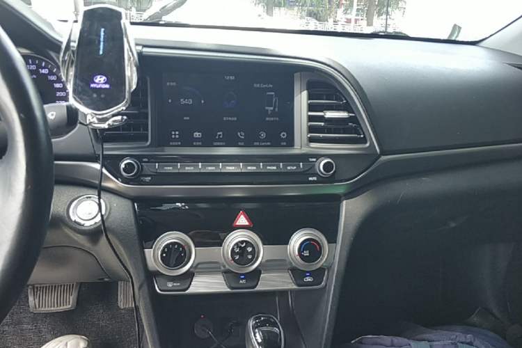 Used Hyundai Elantra (6th Generation / Lingdong) 2019 1.5L CVT ZhiXuan – Elite Version Audio And AC Panel