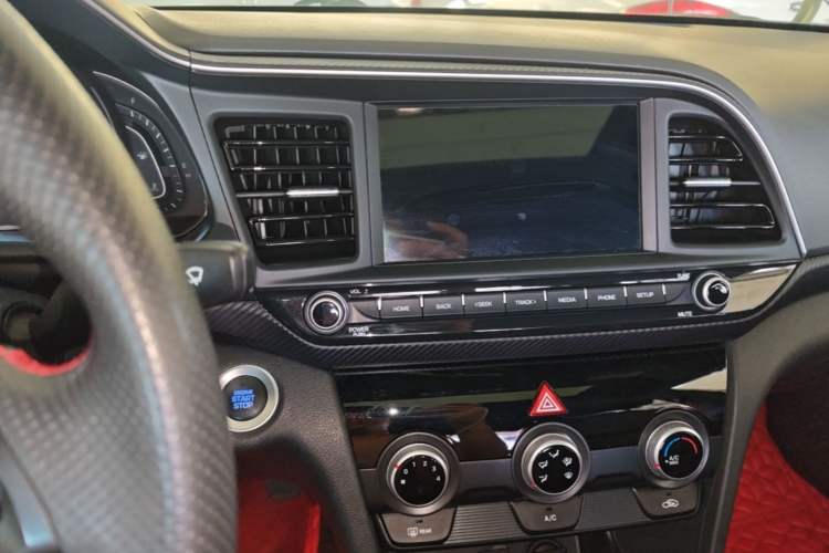 Used Hyundai Elantra (6th Generation / Lingdong) 2019 1.4T Dual-Clutch Xuan Dong · Dynamic Model Audio And AC Panel