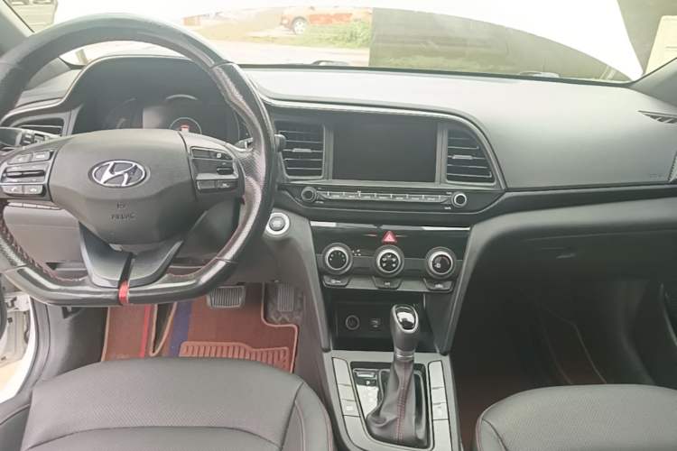 Used Hyundai Elantra (6th Generation / Lingdong) 2019 1.4T Dual-Clutch Xuan Dong · Dynamic Model Audio And AC Panel
