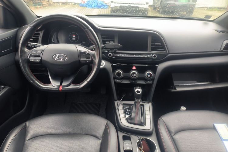 Used Hyundai Elantra (6th Generation / Lingdong) 2019 1.4T Dual-Clutch Xuan Dong · Dynamic Model Center Console