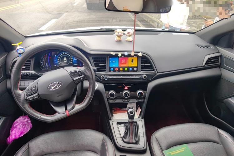 Used Hyundai Elantra (6th Generation / Lingdong) 2019 1.4T Dual-Clutch Xuan Dong · Dynamic Model Center Console