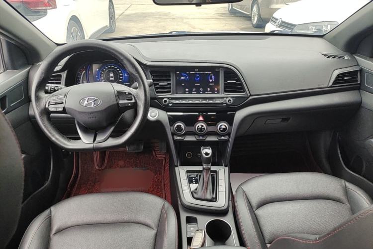 Used Hyundai Elantra (6th Generation / Lingdong) 2019 1.4T Dual-Clutch Xuan Dong · Dynamic Model Center Console