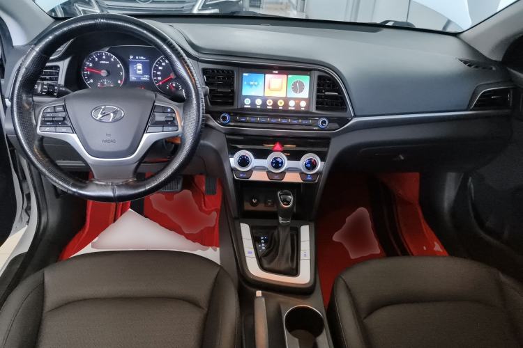 Used Hyundai Elantra (6th Generation / Lingdong) 2019 1.5L CVT ZhiXuan – Elite Version Center Console