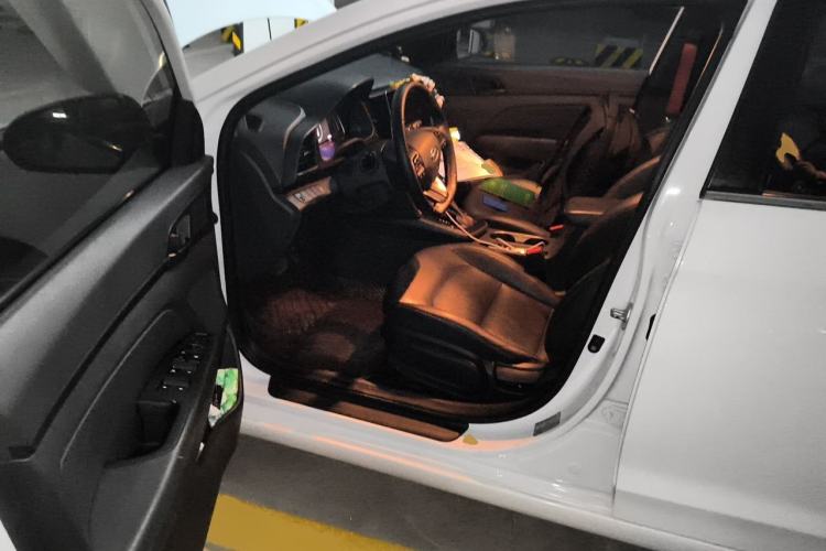 Used Hyundai Elantra (6th Generation / Lingdong) 2019 1.4T Dual-Clutch Xuan Dong · Dynamic Model Driver Seat