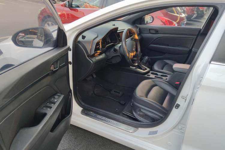 Used Hyundai Elantra (6th Generation / Lingdong) 2019 1.4T Dual-Clutch Xuan Dong · Dynamic Model Driver Seat