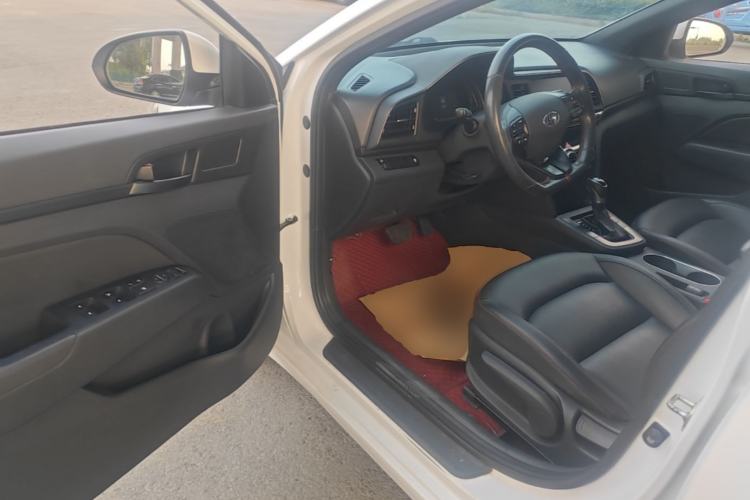 Used Hyundai Elantra (6th Generation / Lingdong) 2019 1.4T Dual-Clutch Xuan Dong · Dynamic Model Driver Seat