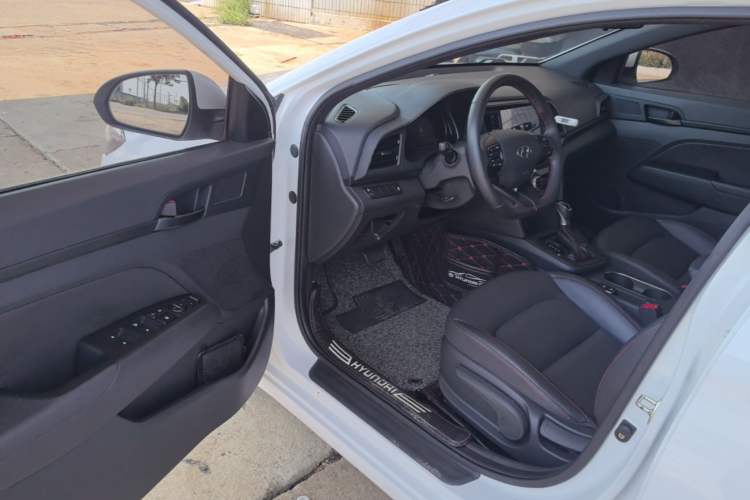 Used Hyundai Elantra (6th Generation / Lingdong) 2019 1.4T Dual-Clutch Xuan Dong · Dynamic Model Driver Seat