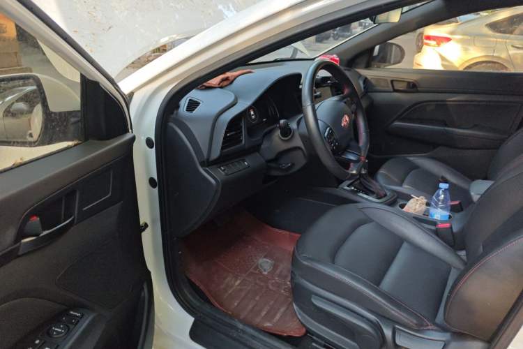 Used Hyundai Elantra (6th Generation / Lingdong) 2019 1.4T Dual-Clutch Xuan Dong · Dynamic Model Driver Seat