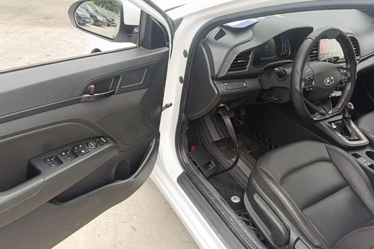 Used Hyundai Elantra (6th Generation / Lingdong) 2019 1.4T Dual-Clutch Xuan Dong · Dynamic Model Driver Seat
