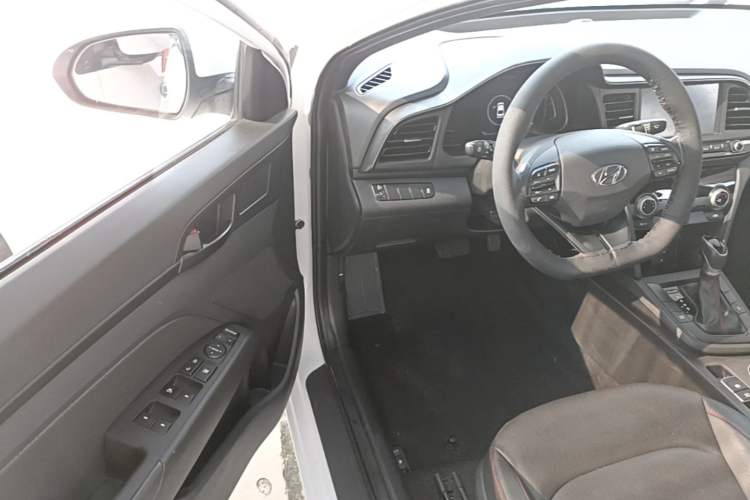 Used Hyundai Elantra (6th Generation / Lingdong) 2019 1.4T Dual-Clutch Xuan Dong · Dynamic Model Driver Seat