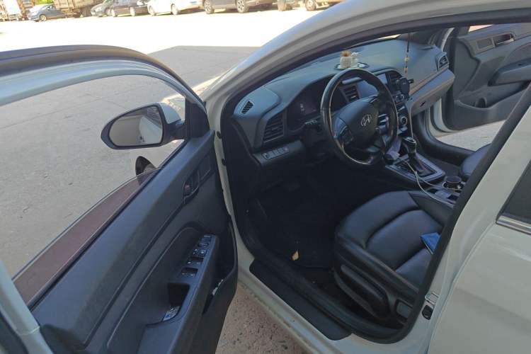 Used Hyundai Elantra (6th Generation / Lingdong) 2019 1.4T Dual-Clutch Xuan Dong · Dynamic Model Driver Seat