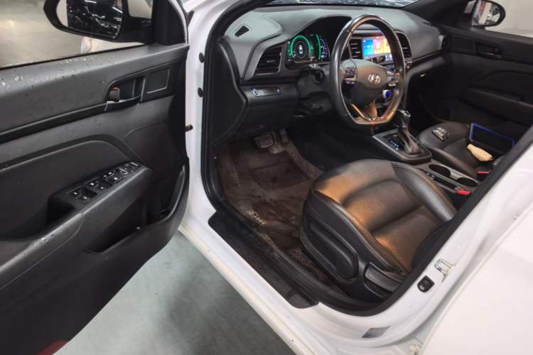 Used Hyundai Elantra (6th Generation / Lingdong) 2019 1.4T Dual-Clutch Xuan Dong · Dynamic Model Driver Seat