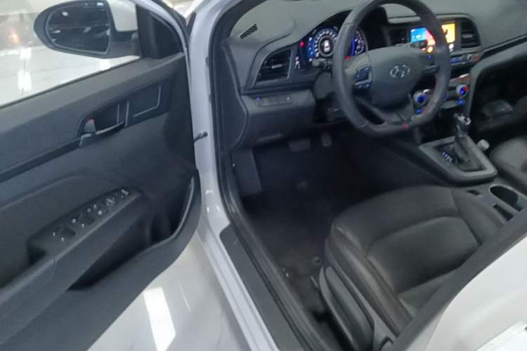 Used Hyundai Elantra (6th Generation / Lingdong) 2019 1.4T Dual-Clutch Xuan Dong · Dynamic Model Driver Seat