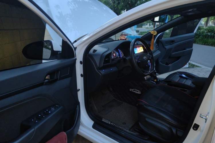 Used Hyundai Elantra (6th Generation / Lingdong) 2019 1.4T Dual-Clutch Xuan Dong · Dynamic Model Driver Seat