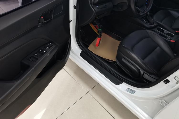 Used Hyundai Elantra (6th Generation / Lingdong) 2019 1.4T Dual-Clutch Xuan Dong · Dynamic Model Driver Seat