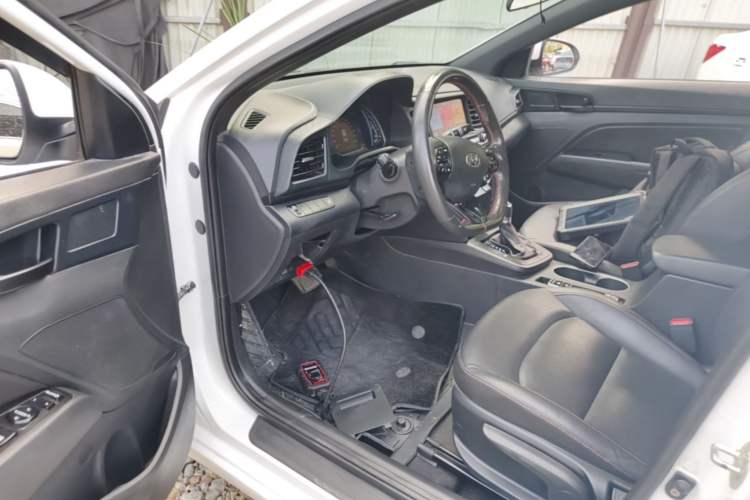 Used Hyundai Elantra (6th Generation / Lingdong) 2019 1.4T Dual-Clutch Xuan Dong · Dynamic Model Driver Seat
