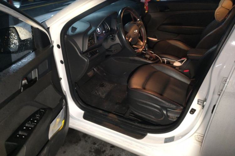 Used Hyundai Elantra (6th Generation / Lingdong) 2019 1.4T Dual-Clutch Xuan Dong · Dynamic Model Driver Seat