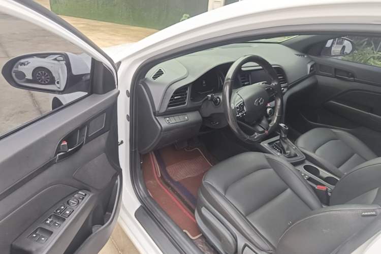 Used Hyundai Elantra (6th Generation / Lingdong) 2019 1.4T Dual-Clutch Xuan Dong · Dynamic Model Driver Seat